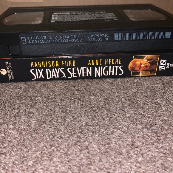 ~6/$10 MOVIES VHS/DVDS~ Six Day Seven Nights VHS Tape Rated PG-13 102 Minutes - Picture 5 of 5